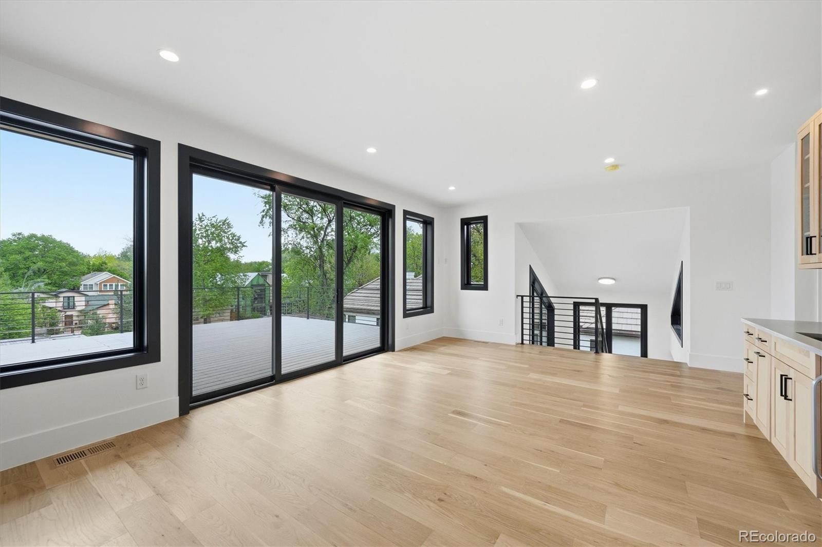 MLS Image #33 for 2442 s saint paul street,denver, Colorado