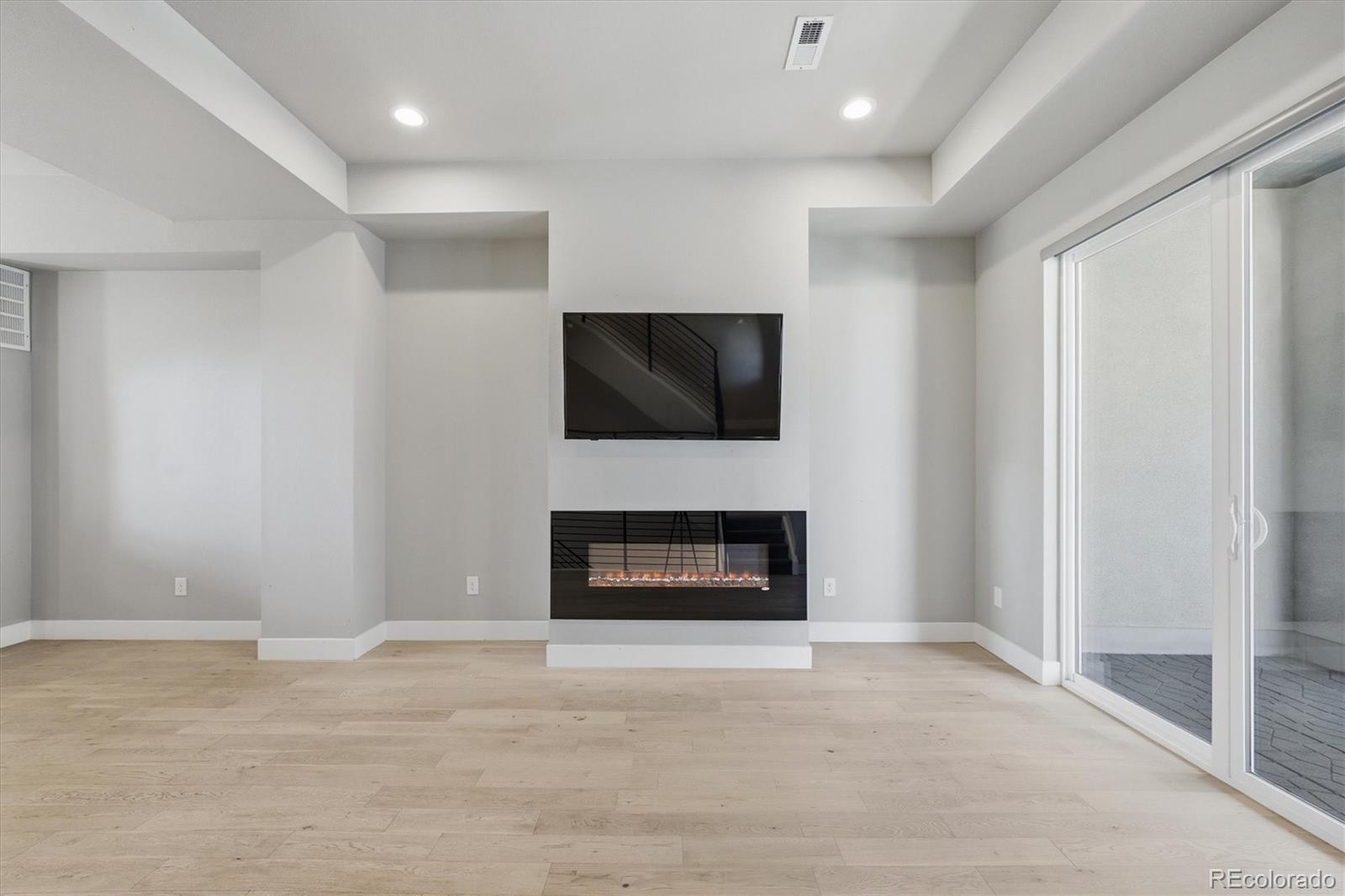 MLS Image #18 for 7851 w 51st avenue,arvada, Colorado