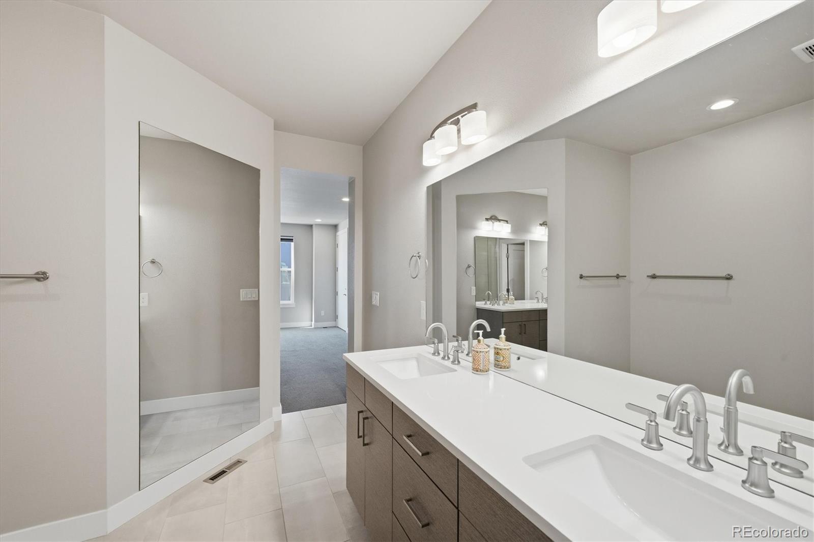 MLS Image #27 for 7851 w 51st avenue,arvada, Colorado