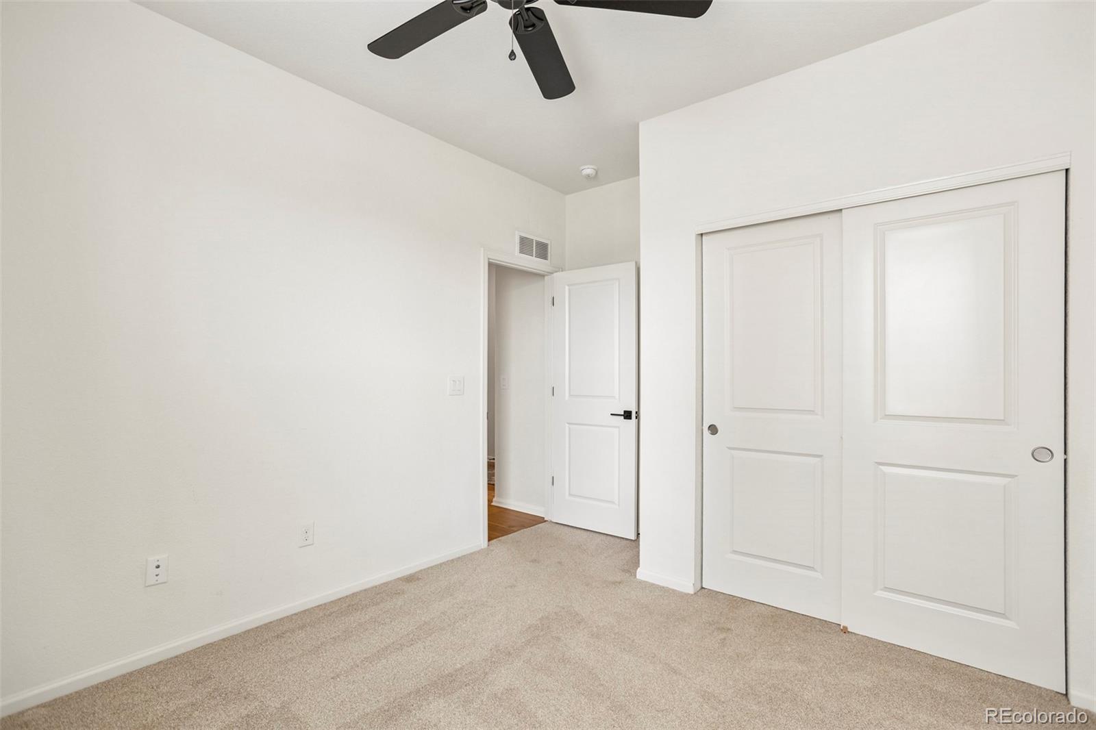 MLS Image #20 for 855 n waterloo circle,aurora, Colorado