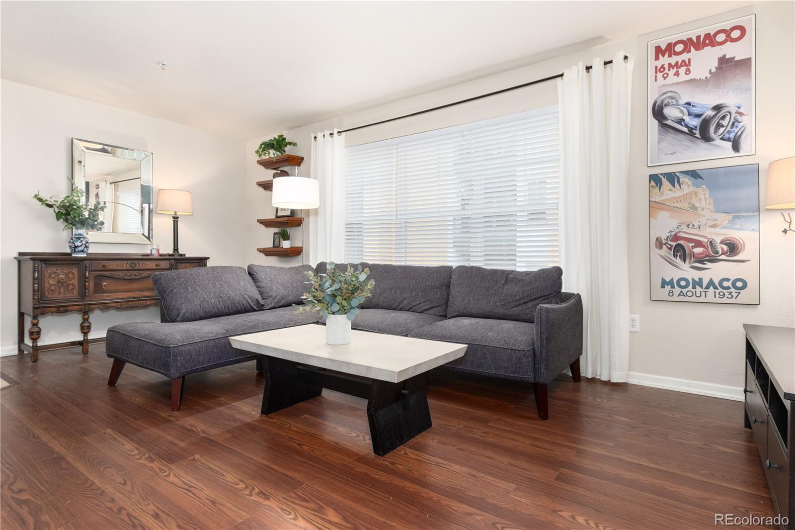MLS Image #3 for 1623  saint paul street,denver, Colorado