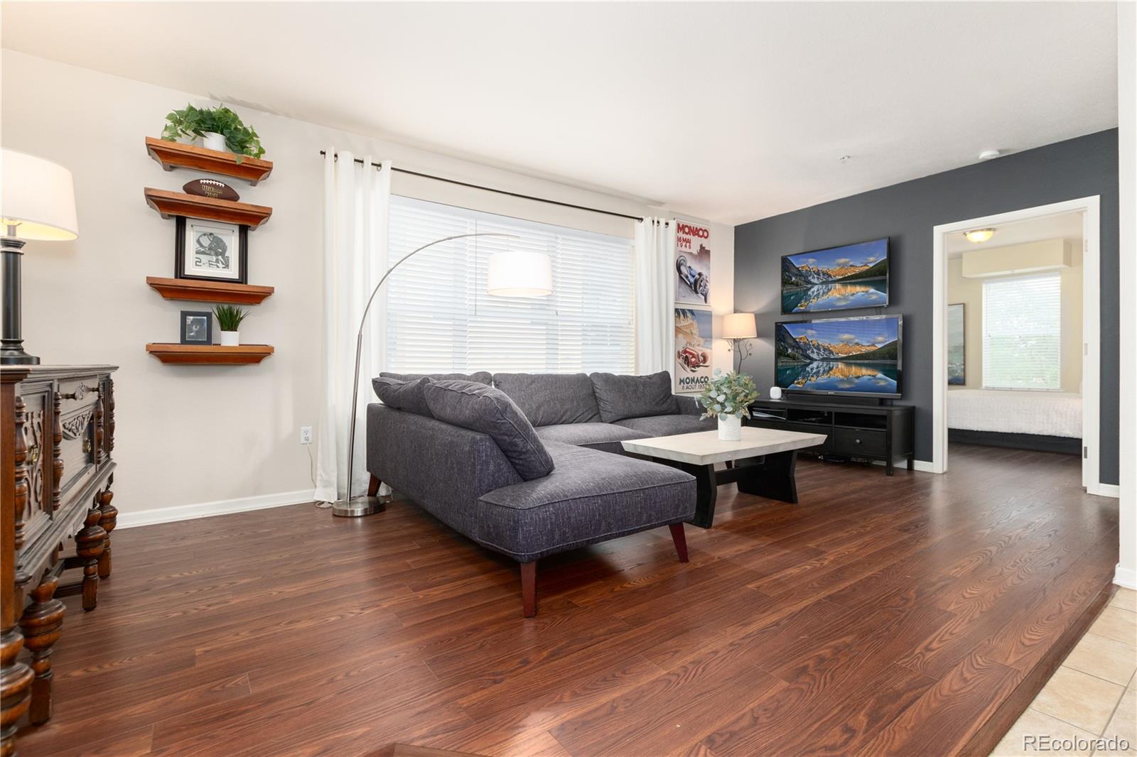 MLS Image #4 for 1623  saint paul street,denver, Colorado