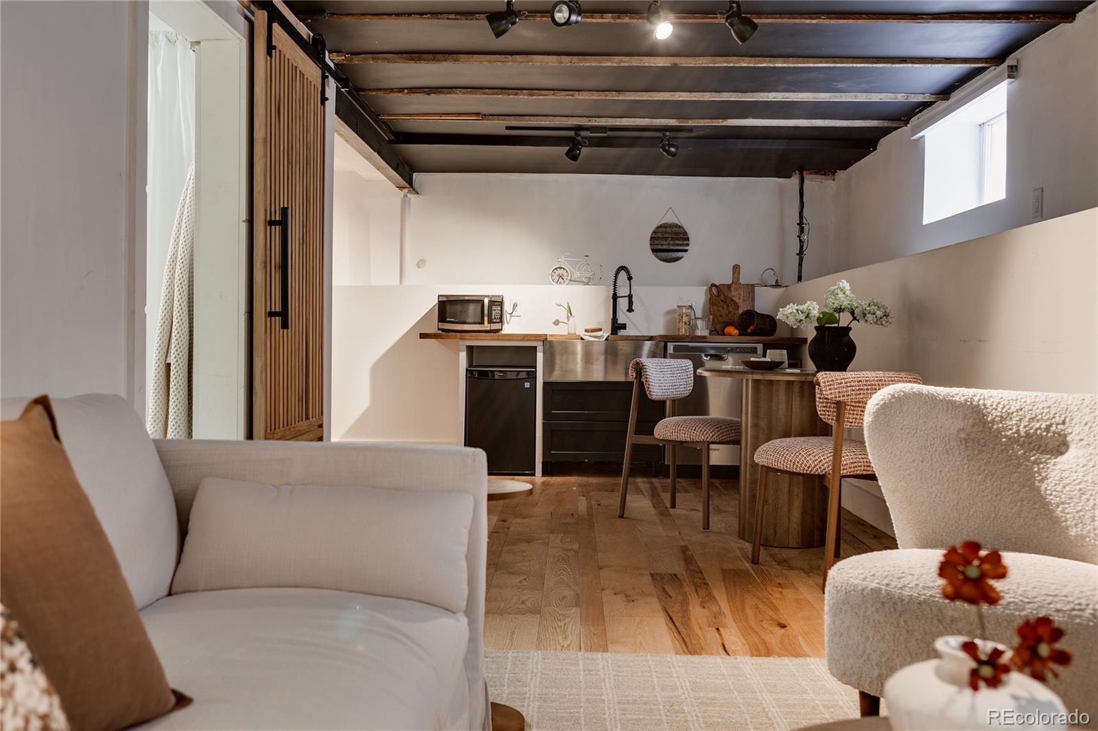 MLS Image #32 for 1679 s grant street,denver, Colorado