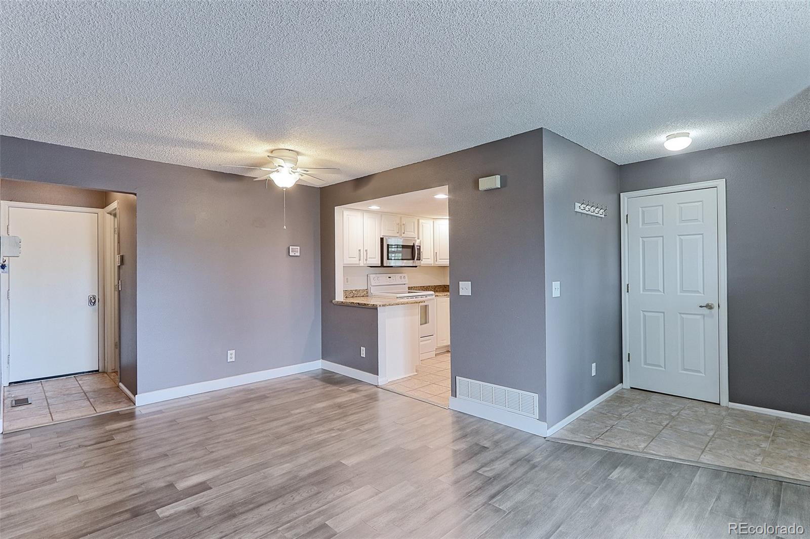 MLS Image #10 for 12645 e pacific circle,aurora, Colorado