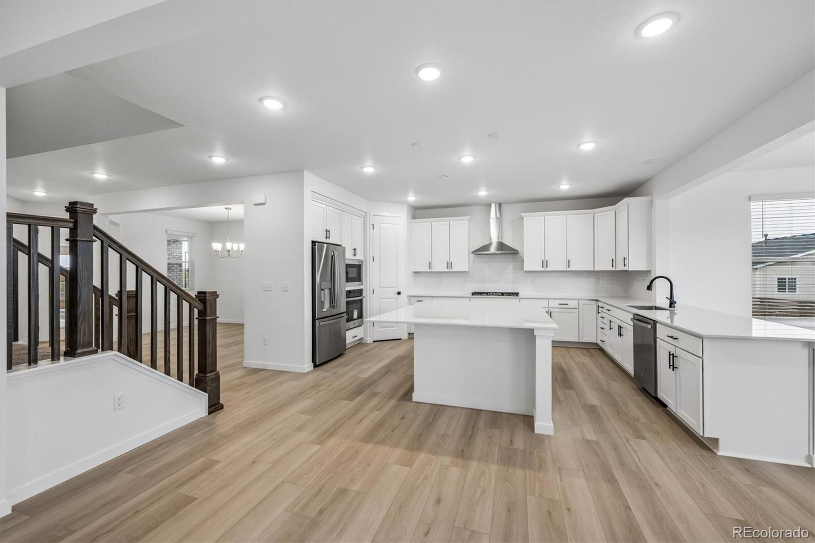 MLS Image #10 for 3731 n hayleyville street,aurora, Colorado