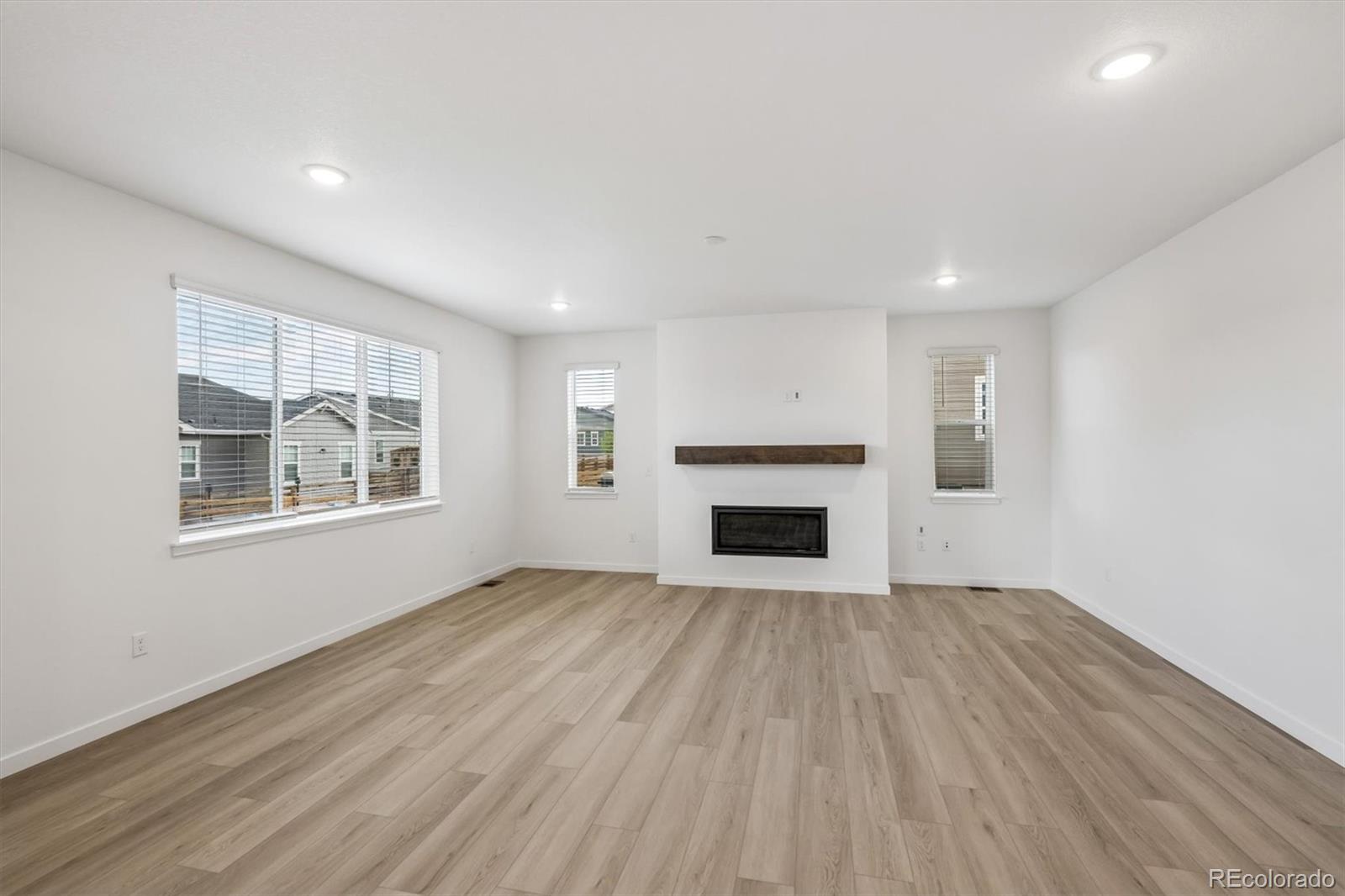 MLS Image #7 for 3731 n hayleyville street,aurora, Colorado