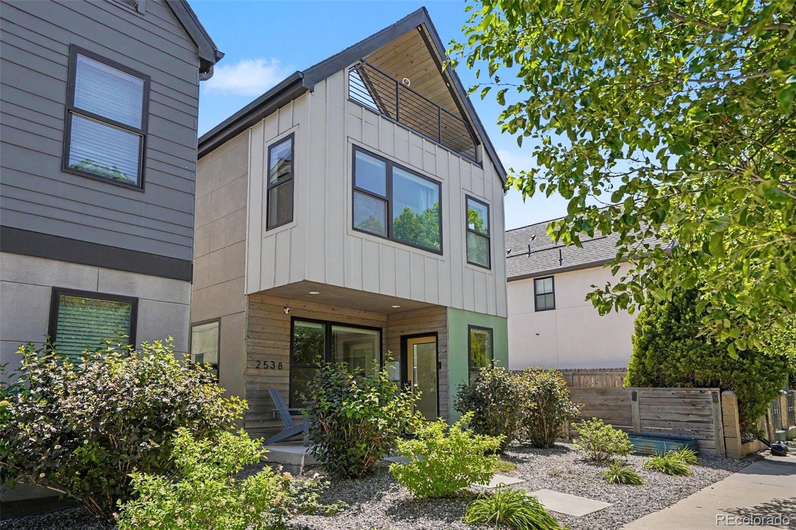 MLS Image #2 for 2538 n clarkson street,denver, Colorado