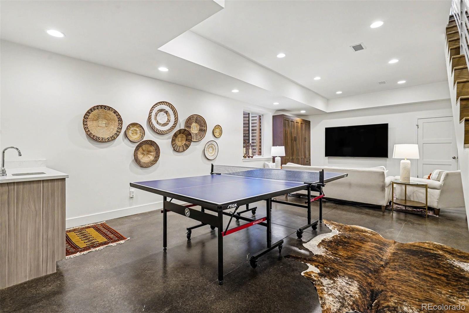 MLS Image #26 for 2538 n clarkson street,denver, Colorado