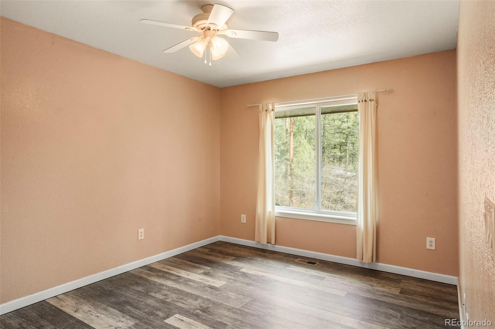 MLS Image #13 for 1424  high drive,sedalia, Colorado
