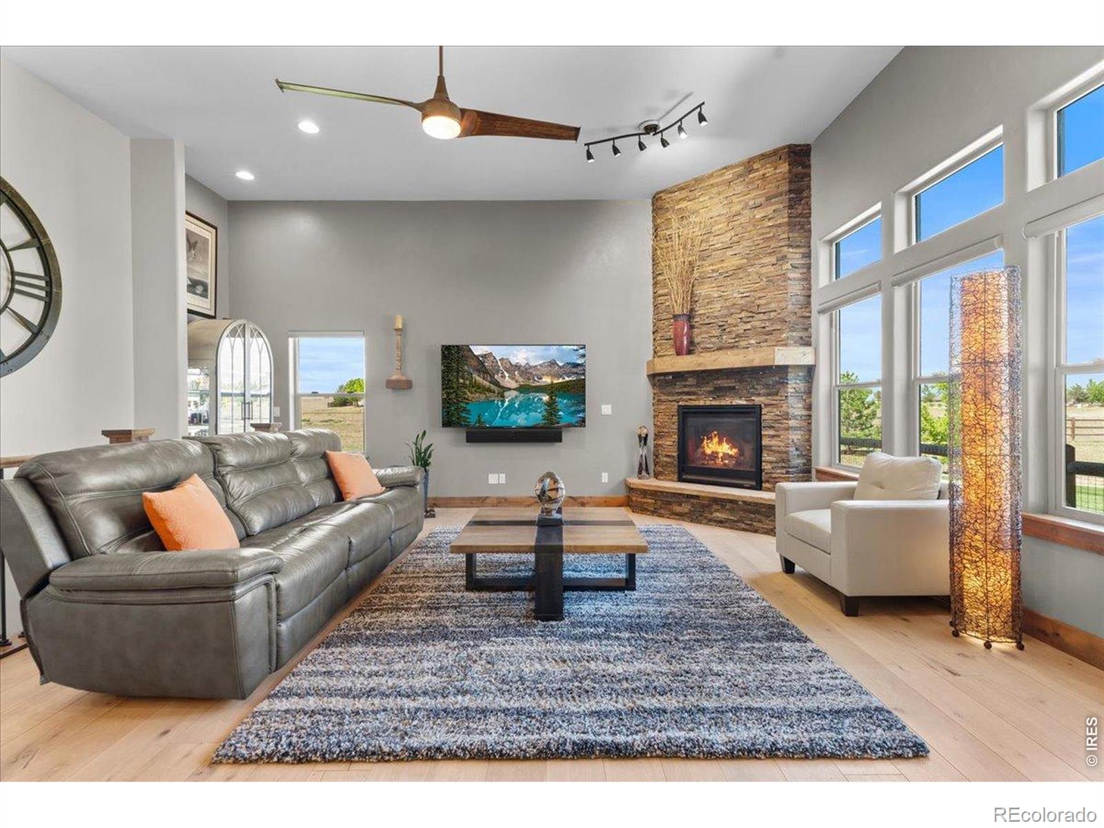 MLS Image #11 for 1336  paramount drive,berthoud, Colorado