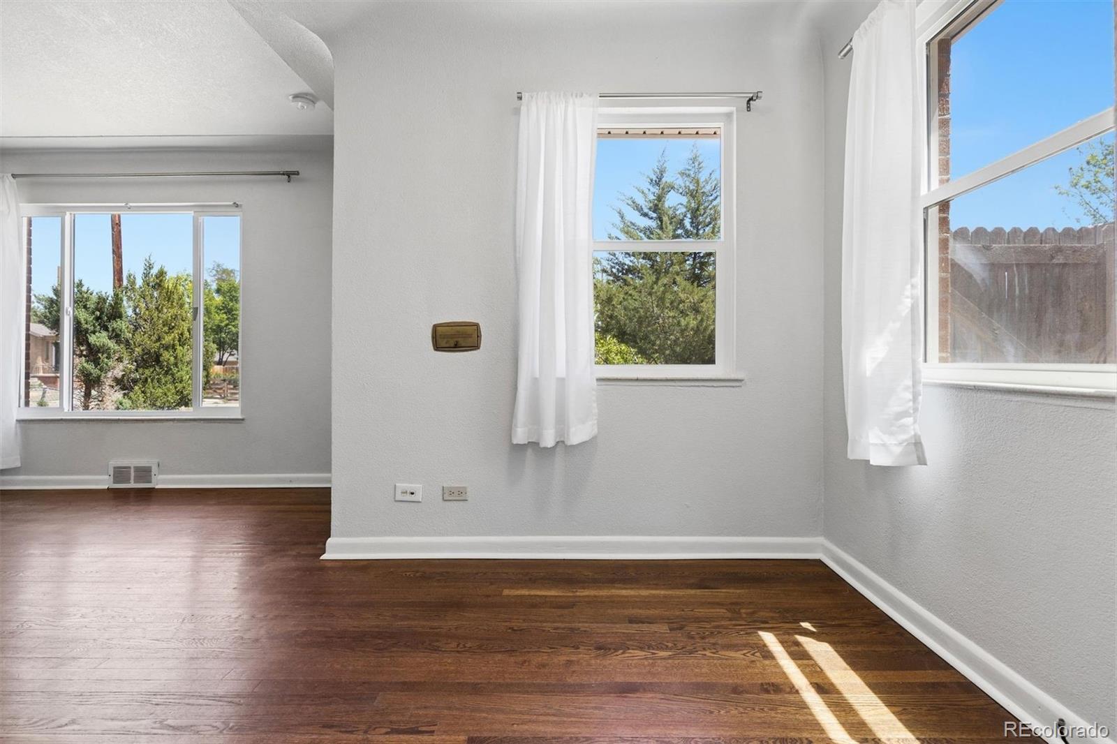 MLS Image #14 for 1335  wolff street,denver, Colorado