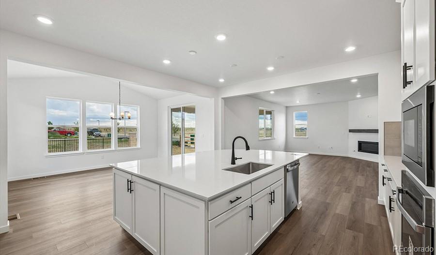 MLS Image #11 for 3862 n hayleyville street,aurora, Colorado