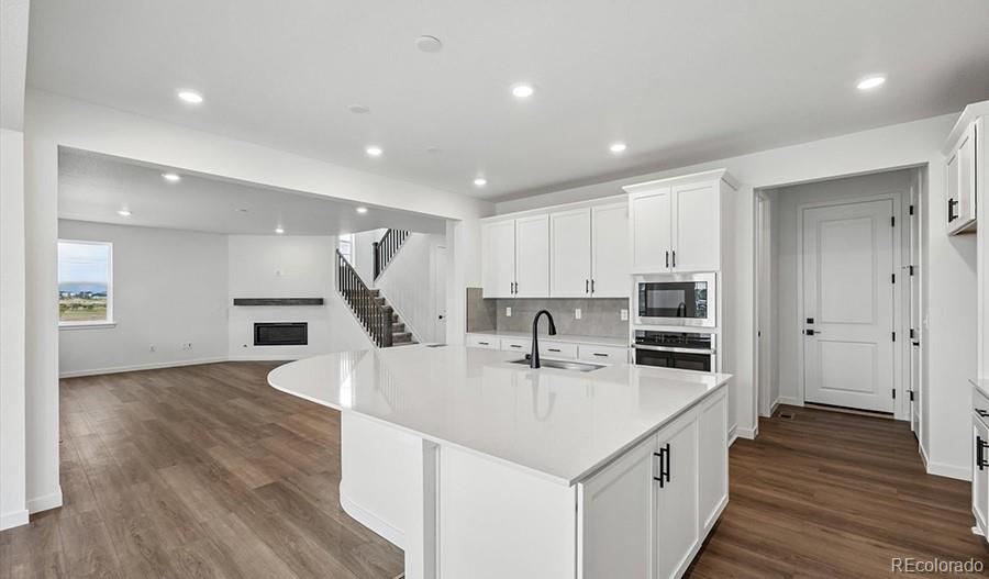 MLS Image #12 for 3862 n hayleyville street,aurora, Colorado