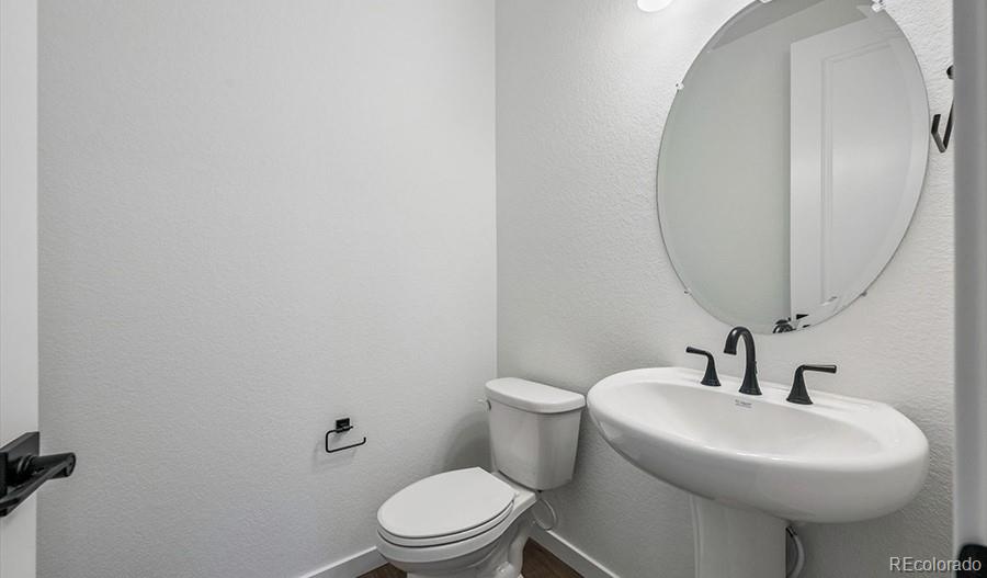 MLS Image #6 for 3862 n hayleyville street,aurora, Colorado
