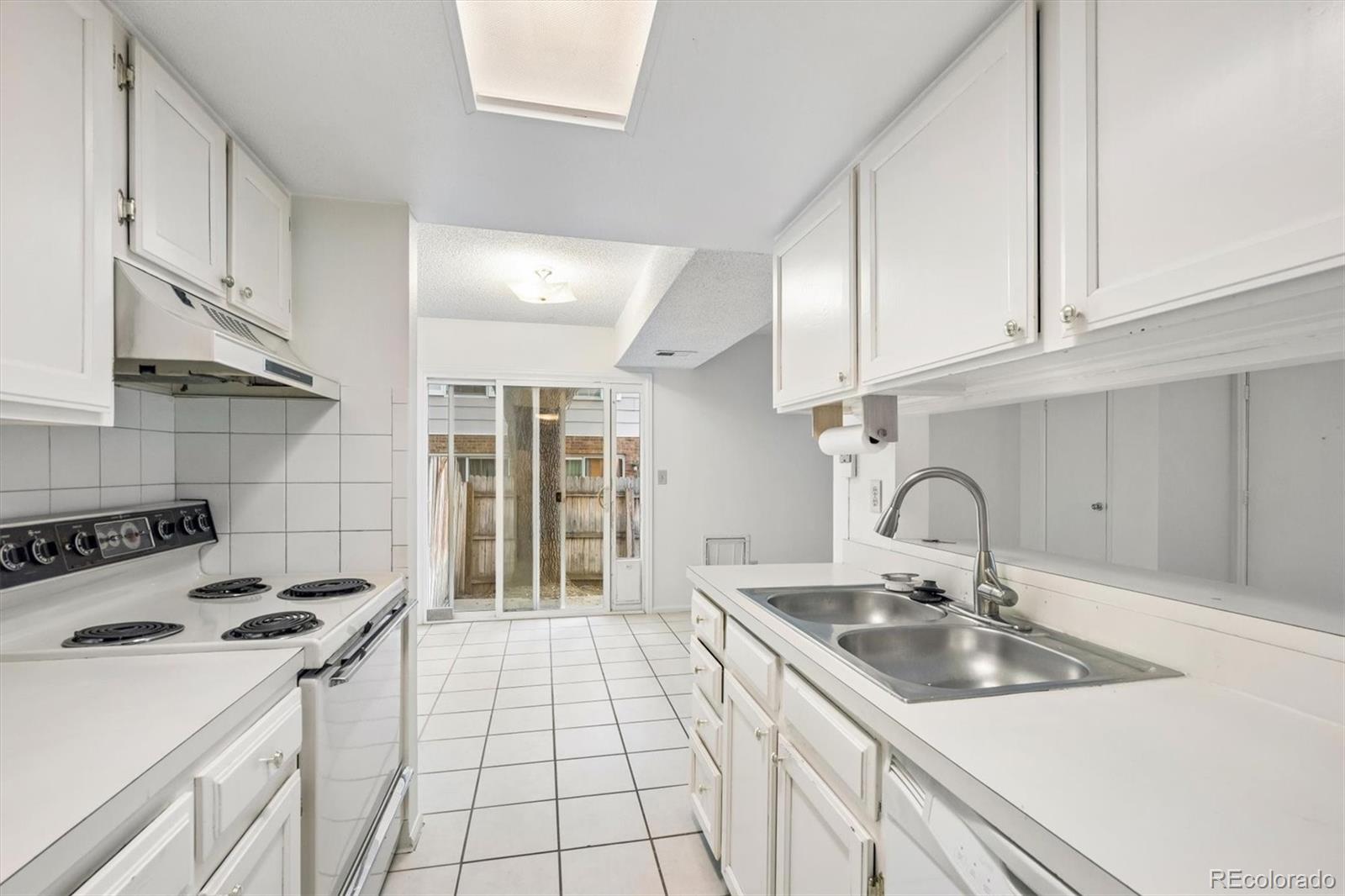 MLS Image #11 for 16  amesbury street,broomfield, Colorado
