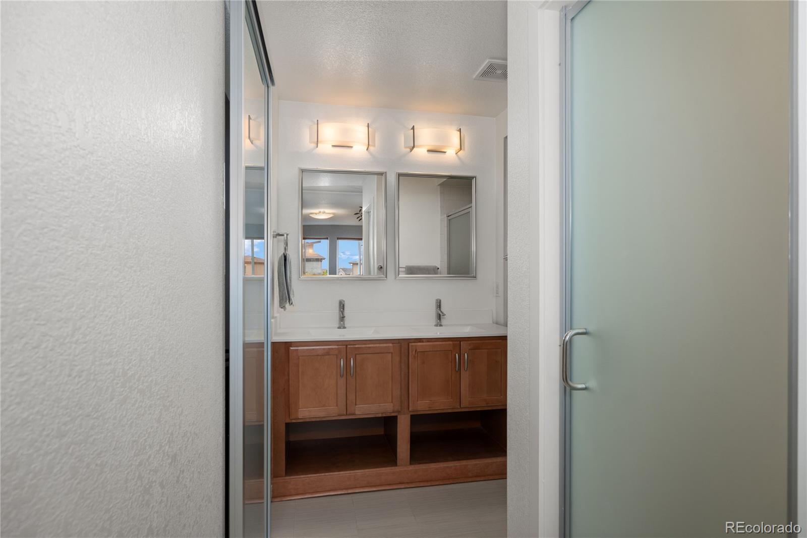 MLS Image #19 for 10051  truckee street,commerce city, Colorado