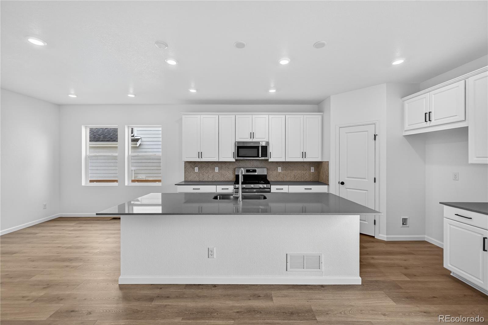 MLS Image #3 for 28405 e 4th avenue,watkins, Colorado