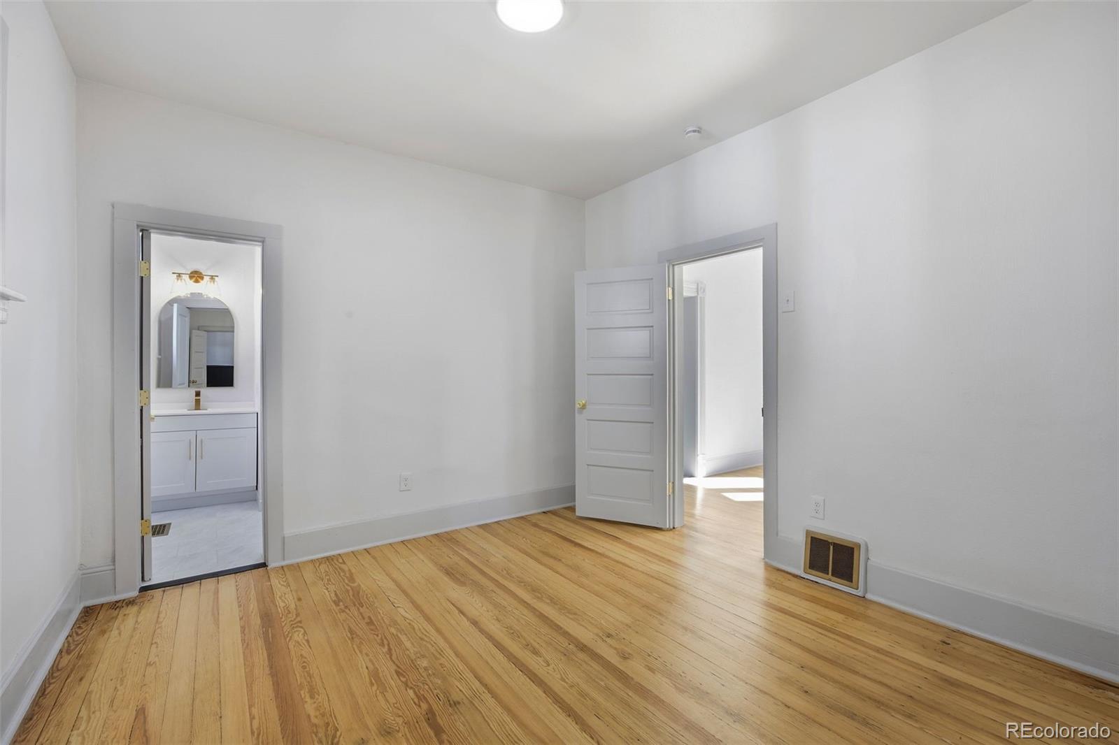 MLS Image #16 for 4442  fillmore street,denver, Colorado