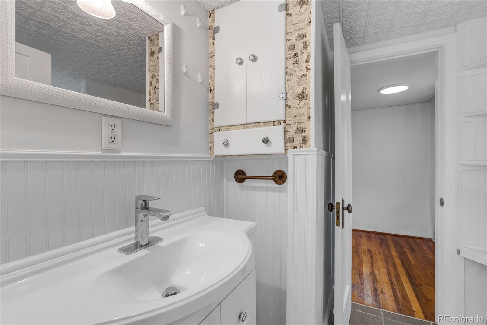 MLS Image #14 for 548 e third street,salida, Colorado