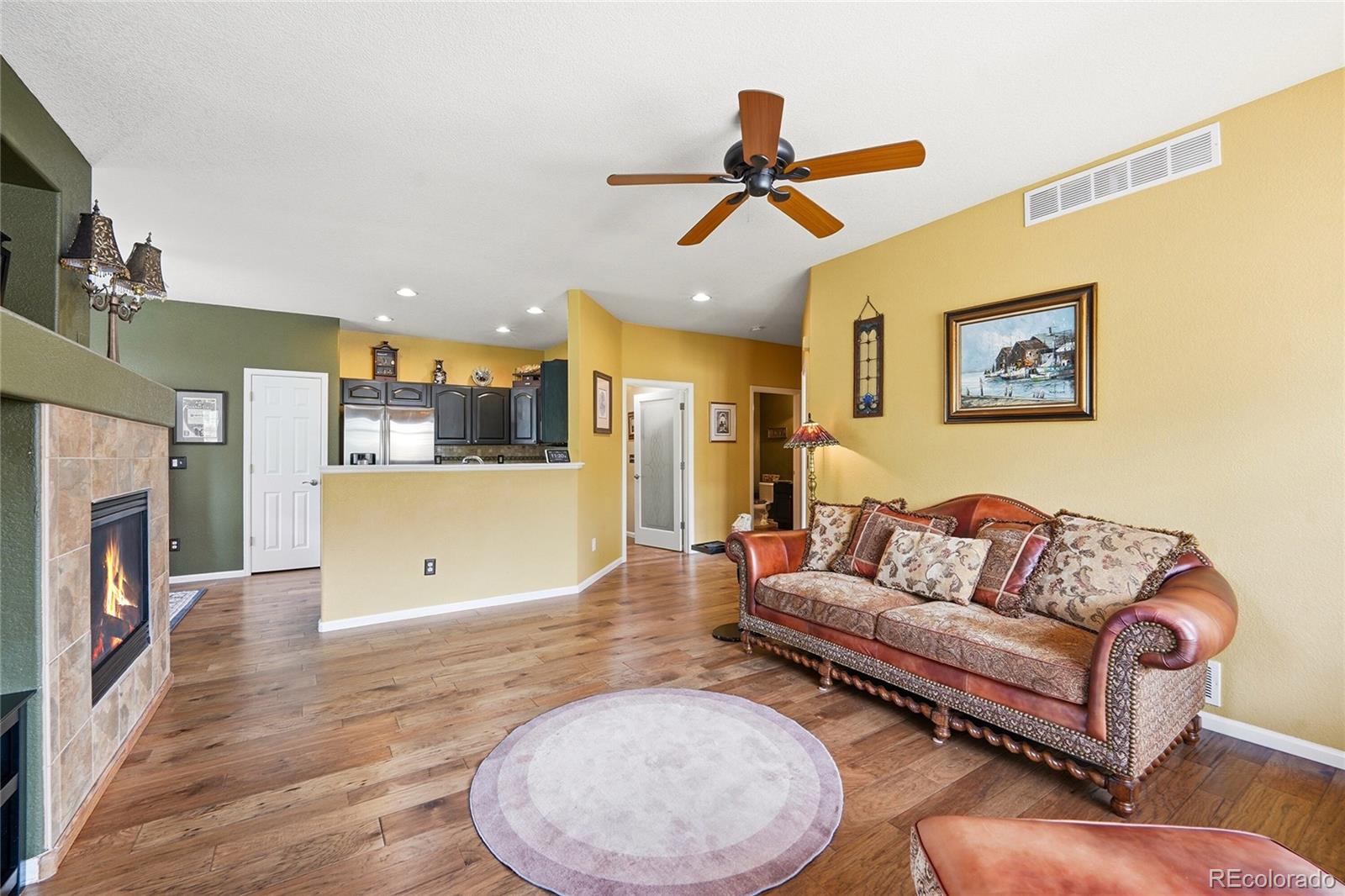 MLS Image #2 for 13732  legend way,broomfield, Colorado