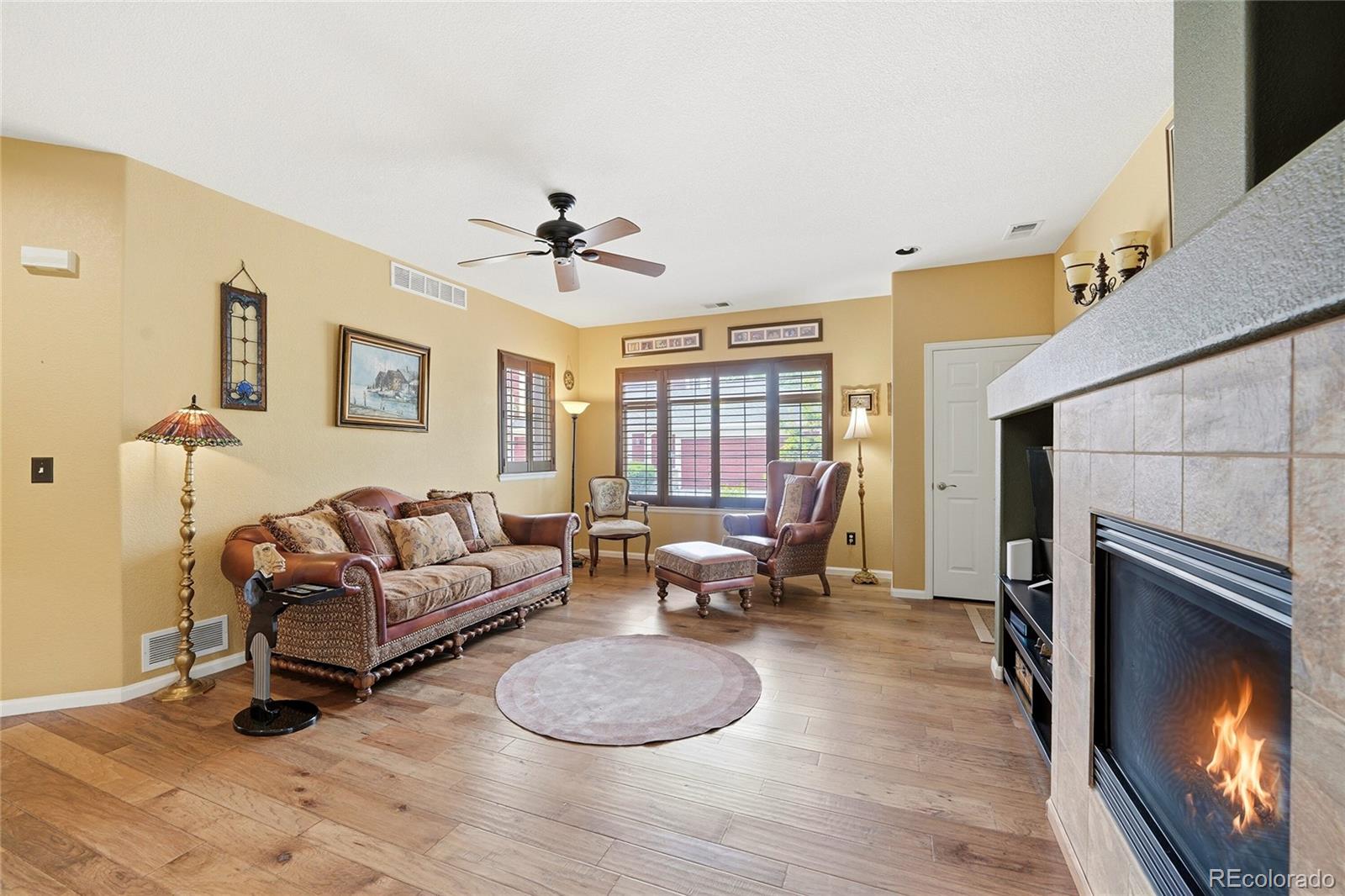 MLS Image #3 for 13732  legend way,broomfield, Colorado