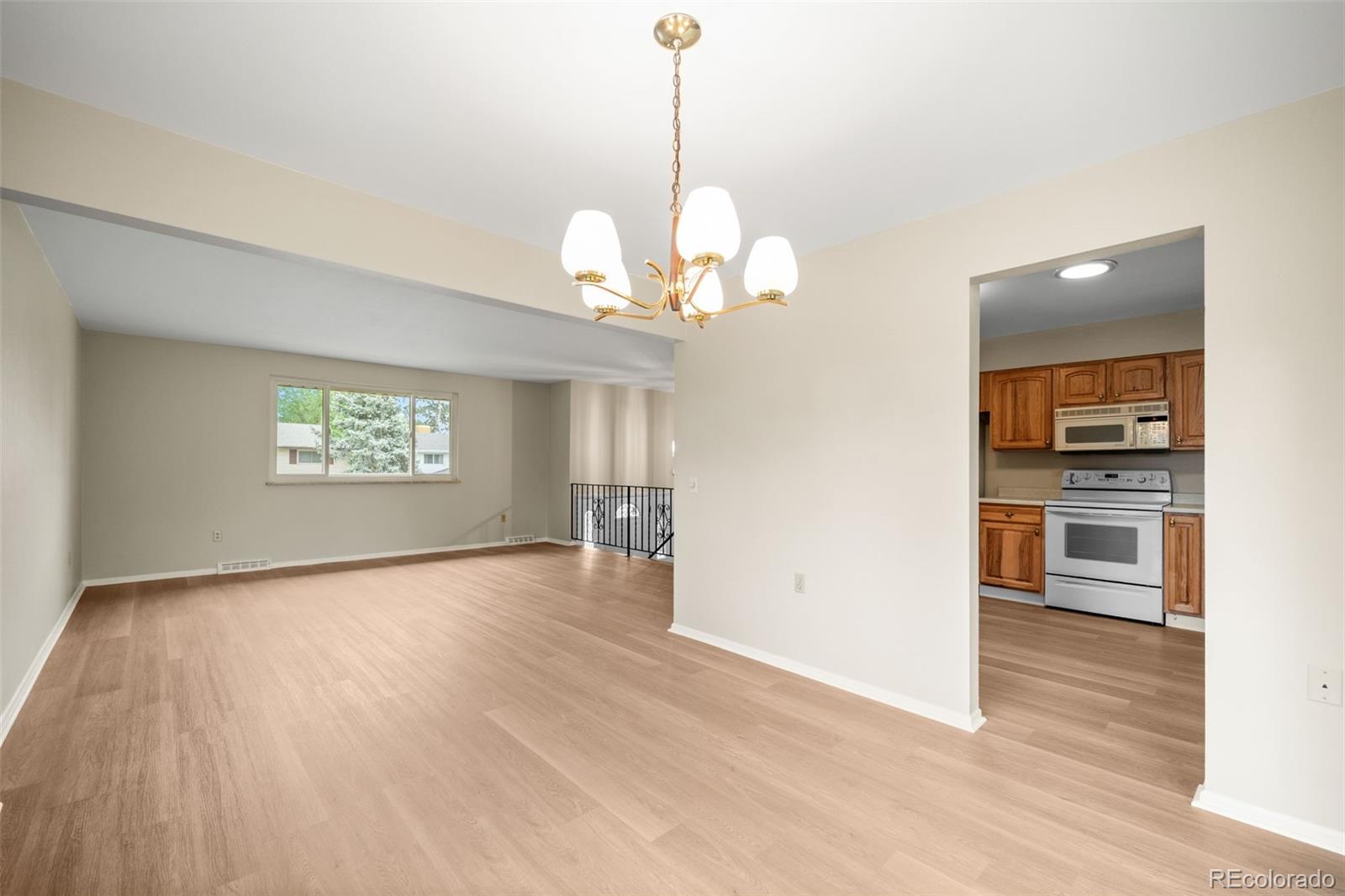 MLS Image #10 for 2985 s eaton street,denver, Colorado