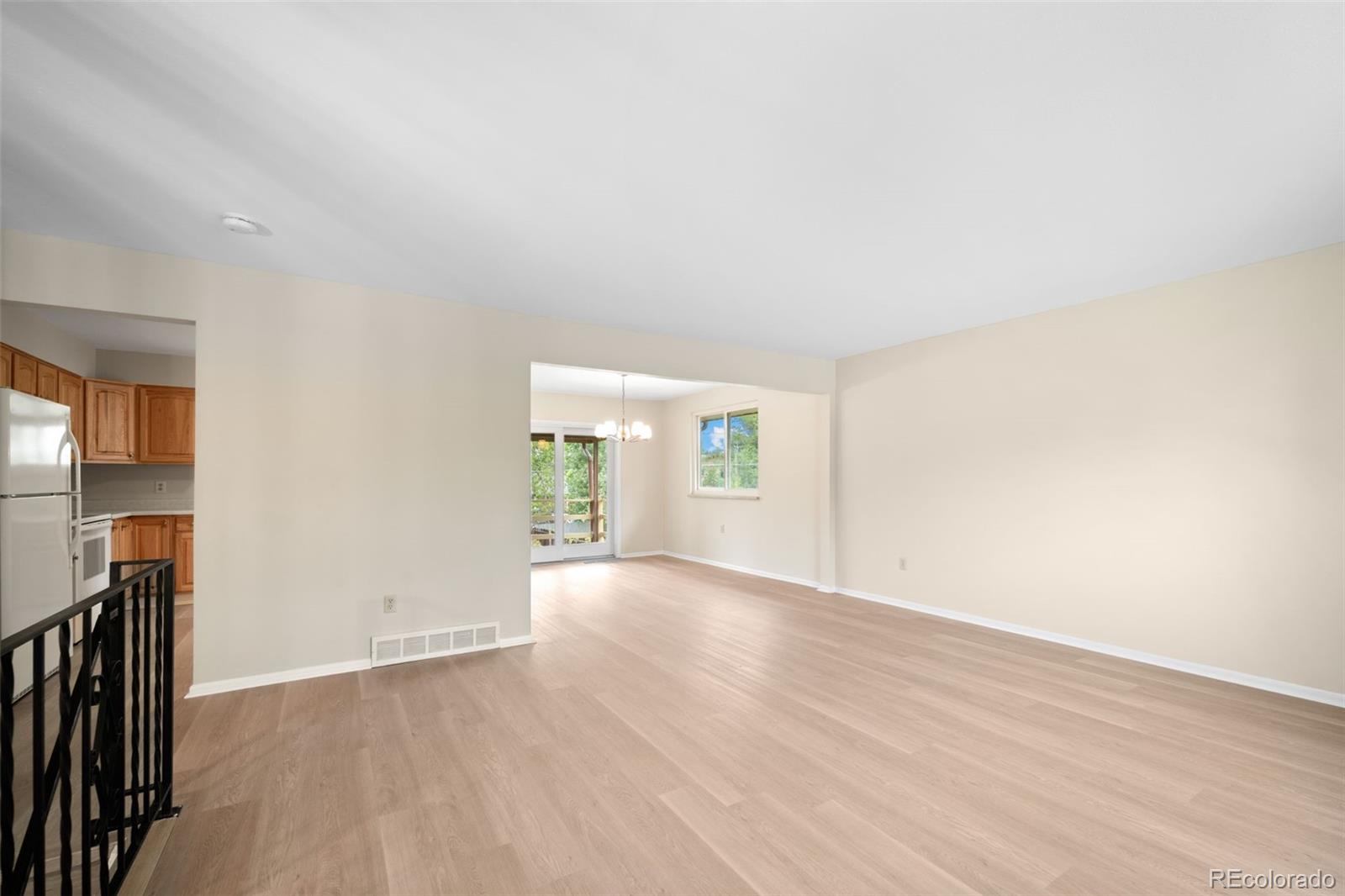 MLS Image #5 for 2985 s eaton street,denver, Colorado