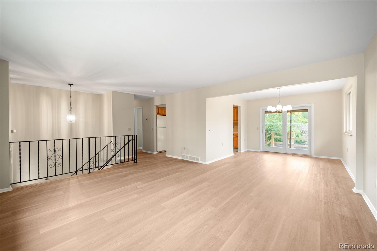 MLS Image #7 for 2985 s eaton street,denver, Colorado