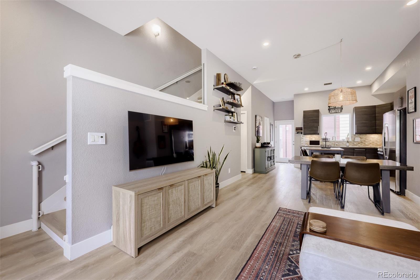 MLS Image #4 for 2805 w 52nd avenue,denver, Colorado