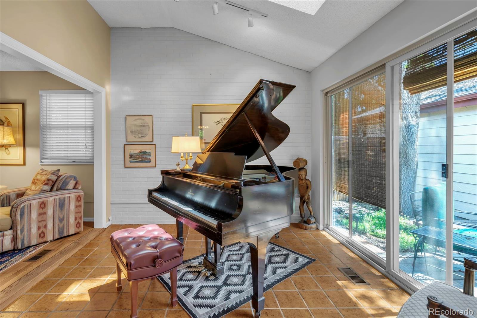 MLS Image #5 for 3333 e florida avenue,denver, Colorado