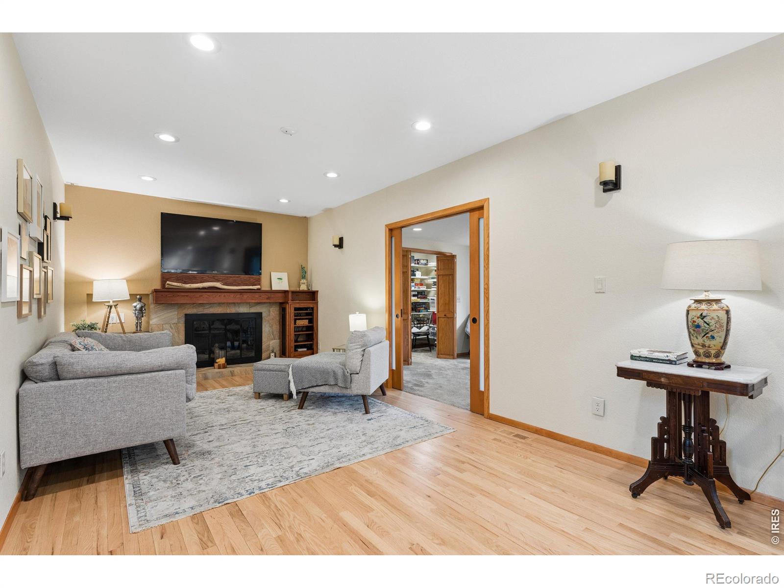 MLS Image #13 for 24  university circle,longmont, Colorado