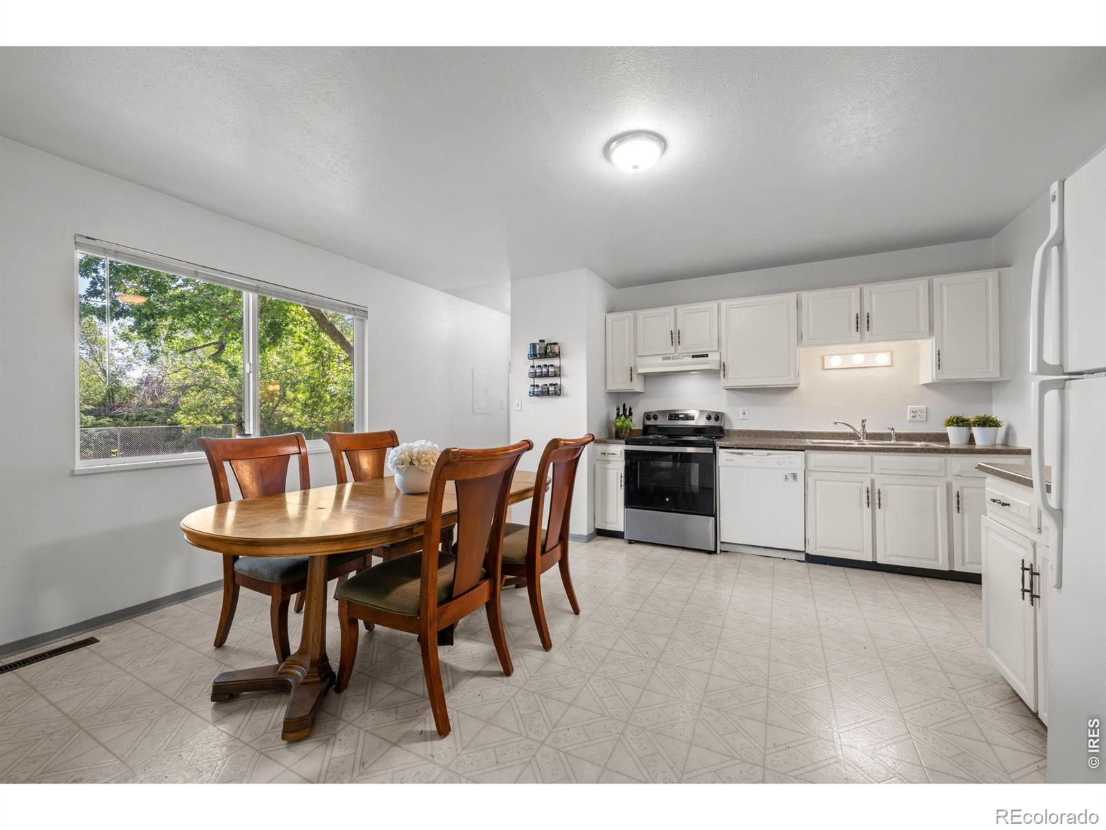 MLS Image #14 for 900  morgan drive,boulder, Colorado