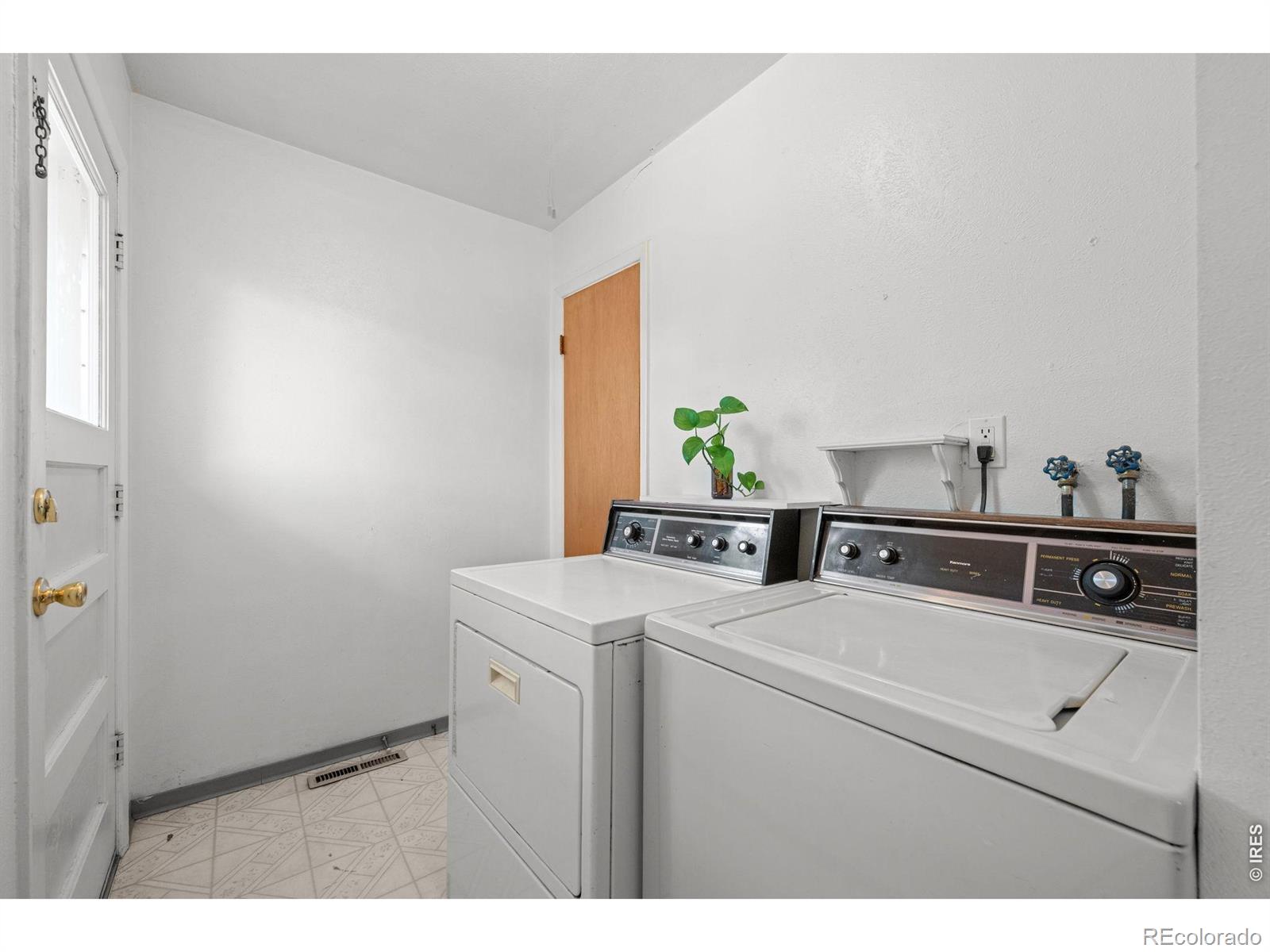 MLS Image #15 for 900  morgan drive,boulder, Colorado