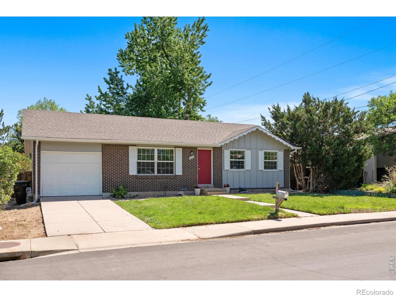 MLS Image #3 for 900  morgan drive,boulder, Colorado