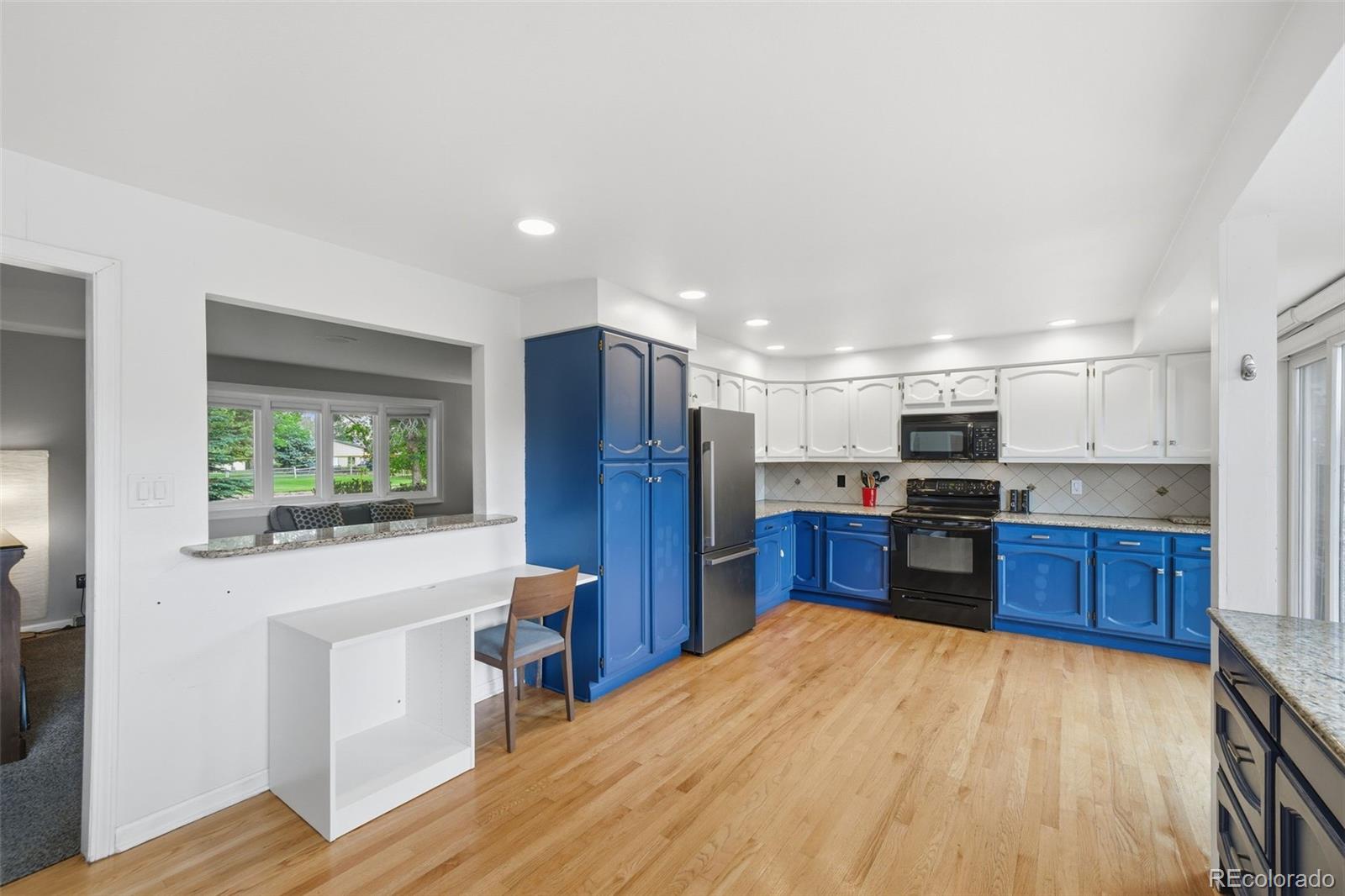 MLS Image #14 for 3451 s owens court,denver, Colorado