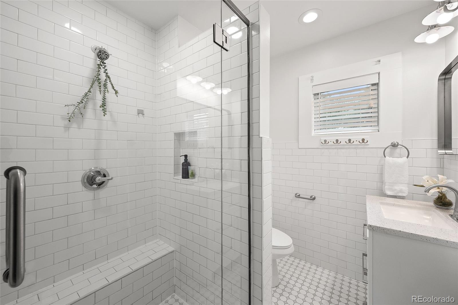 MLS Image #14 for 3132 e florida avenue,denver, Colorado