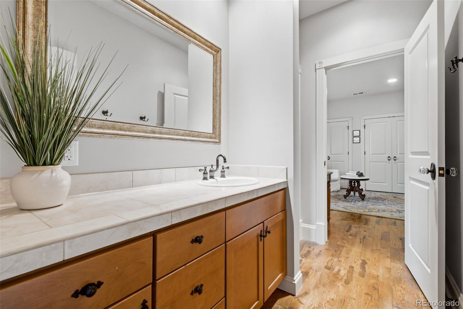 MLS Image #25 for 1101 s york street,denver, Colorado