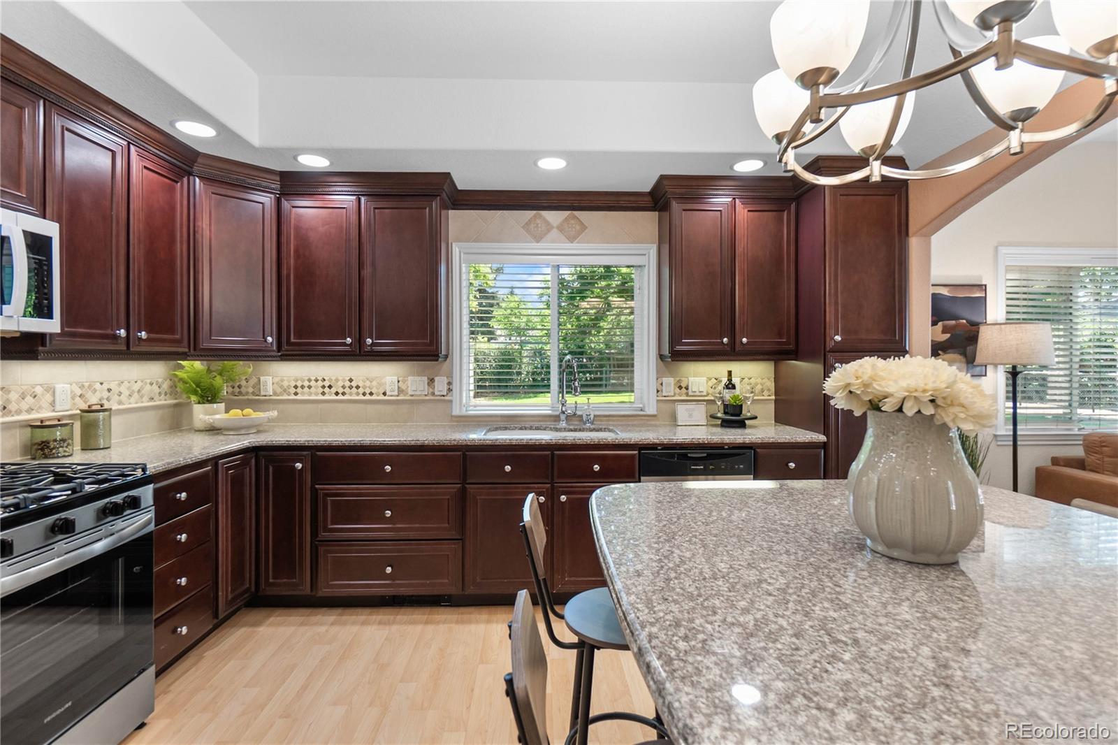 MLS Image #11 for 4444 s lincoln street,englewood, Colorado