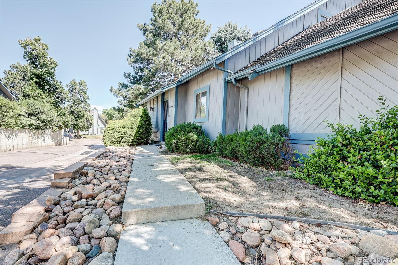 MLS Image #2 for 2490 s worchester court a,aurora, Colorado