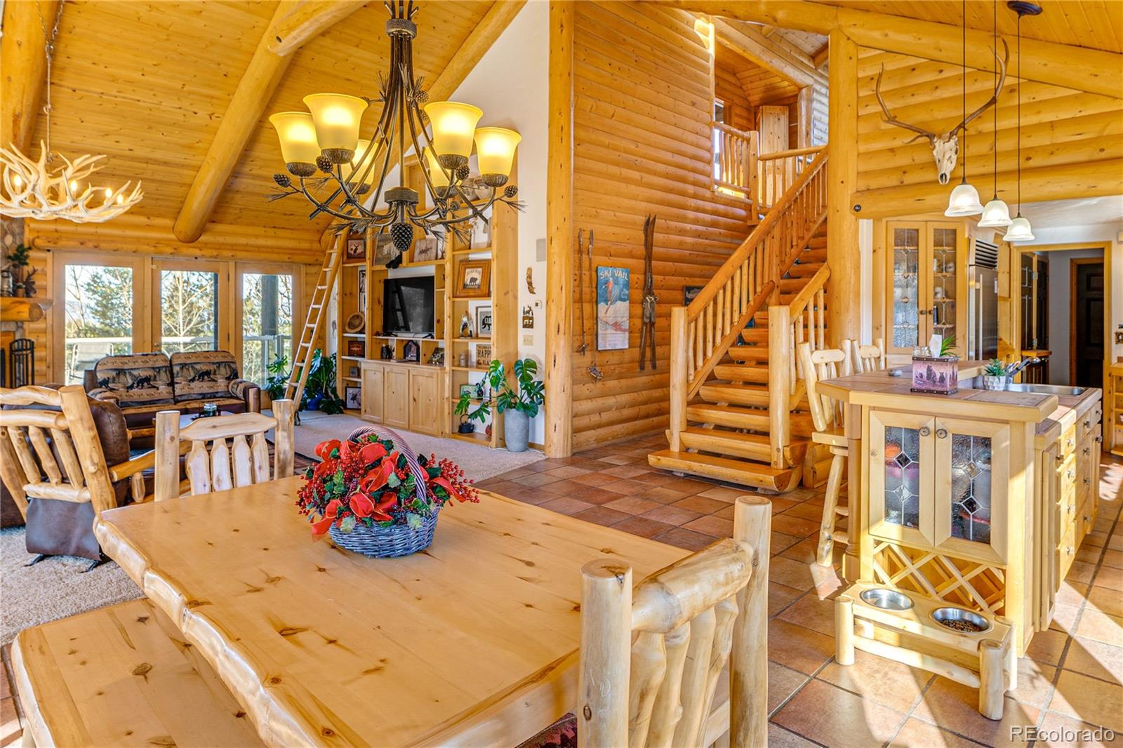 MLS Image #10 for 528  mohawk heights,florissant, Colorado