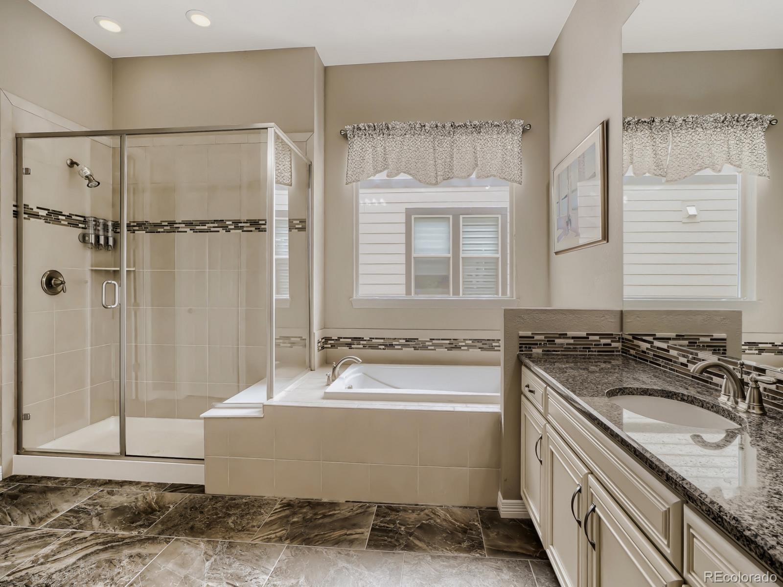 MLS Image #10 for 8450 s biloxi court,aurora, Colorado