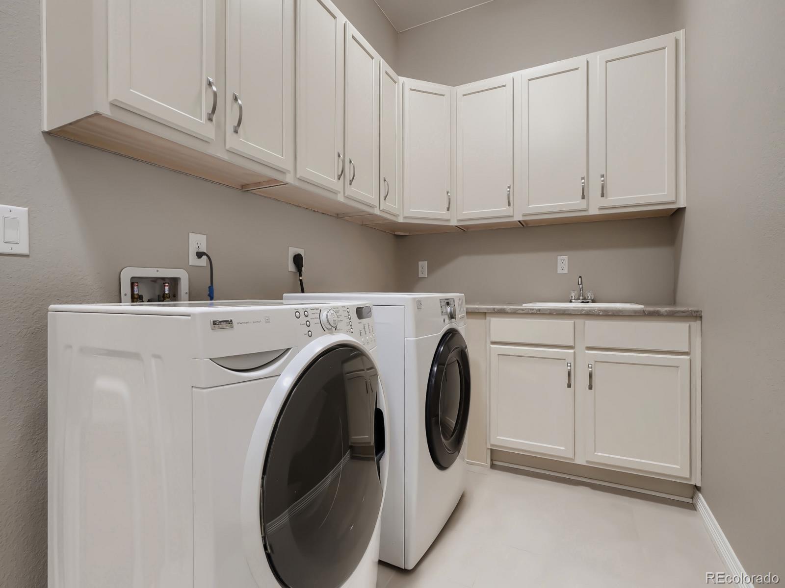 MLS Image #25 for 8450 s biloxi court,aurora, Colorado