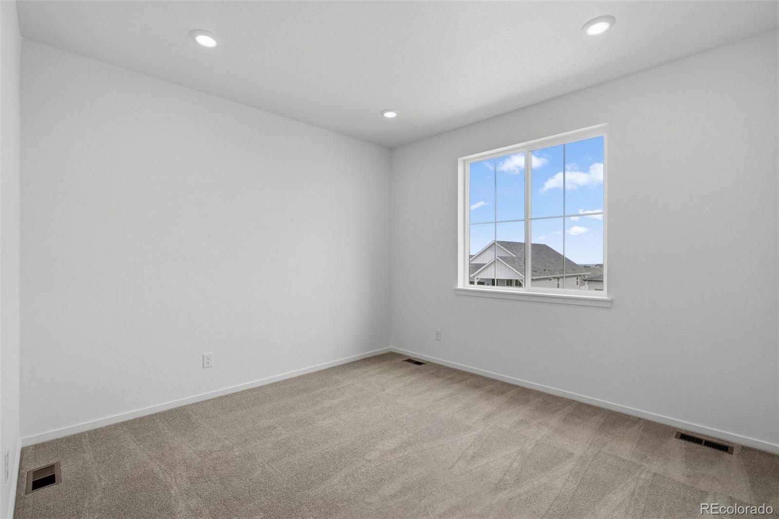 MLS Image #14 for 712  pershing point,elizabeth, Colorado
