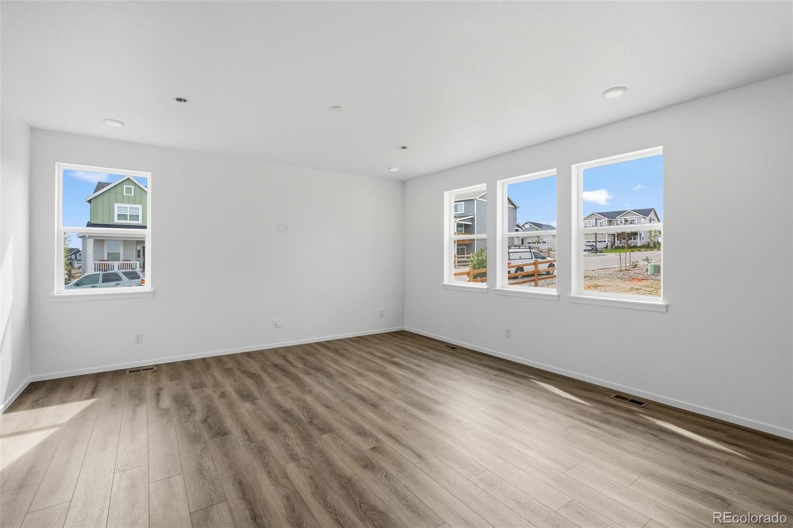 MLS Image #2 for 712  pershing point,elizabeth, Colorado