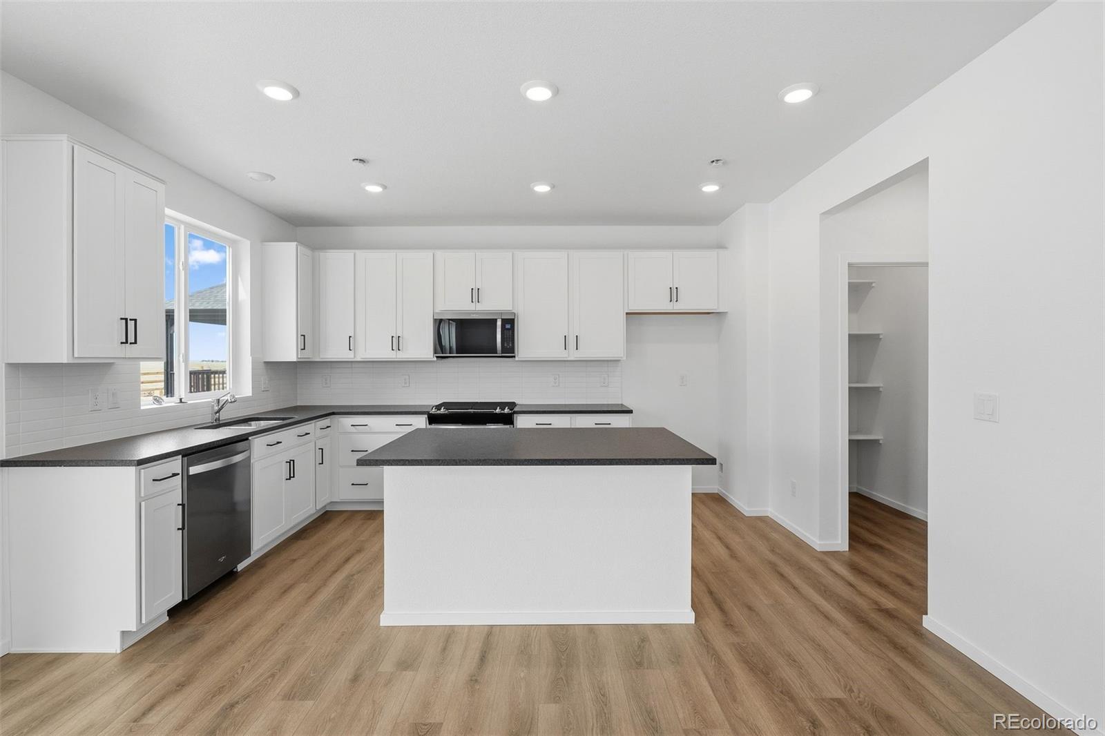MLS Image #6 for 712  pershing point,elizabeth, Colorado