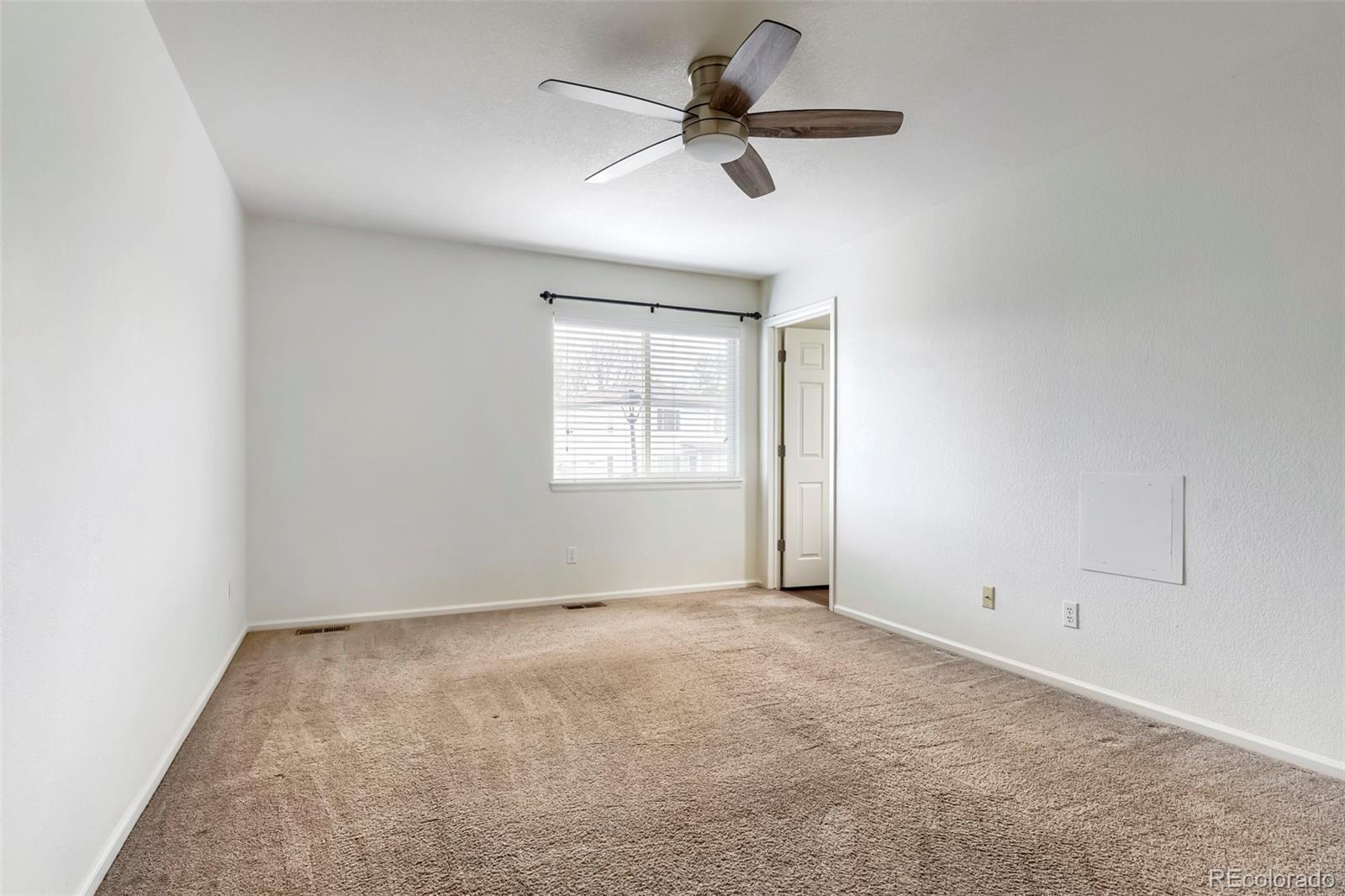MLS Image #14 for 4605  lyndenwood circle,highlands ranch, Colorado