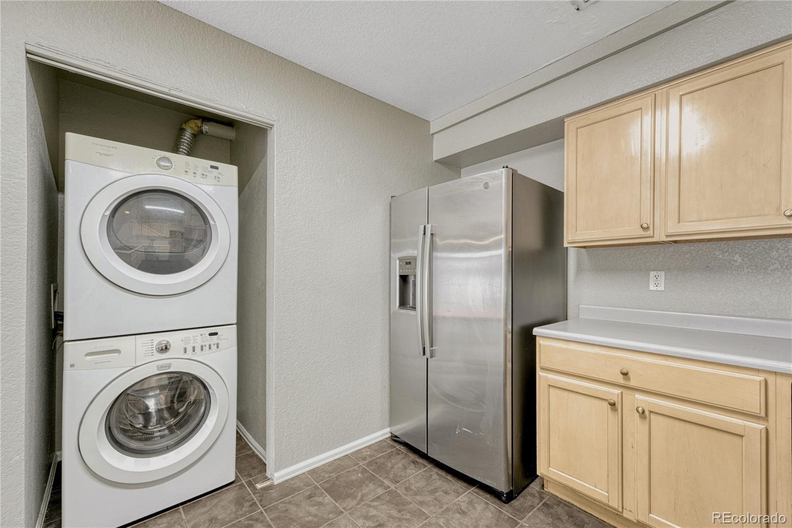 MLS Image #11 for 21539 e 47th avenue,denver, Colorado
