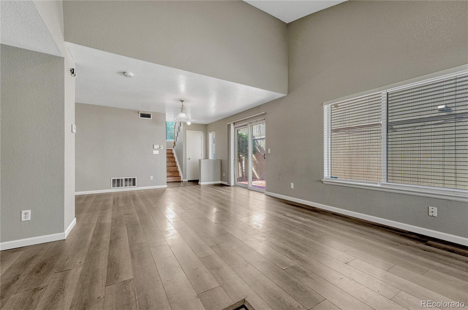 MLS Image #4 for 21539 e 47th avenue,denver, Colorado