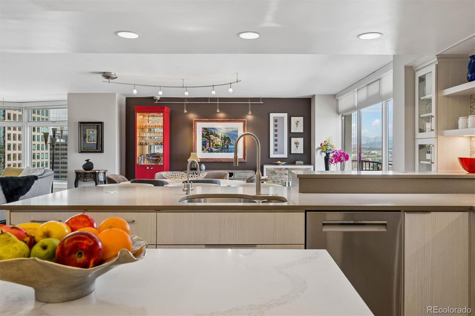 MLS Image #10 for 1777  larimer street,denver, Colorado
