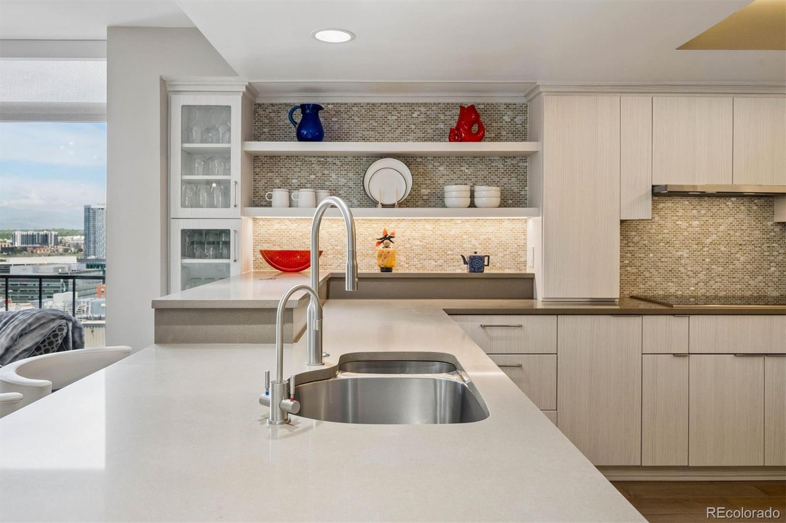 MLS Image #14 for 1777  larimer street,denver, Colorado